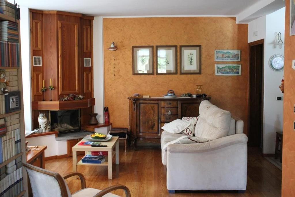 Poggiridenti Casa Coloriヴィラ エクステリア 写真